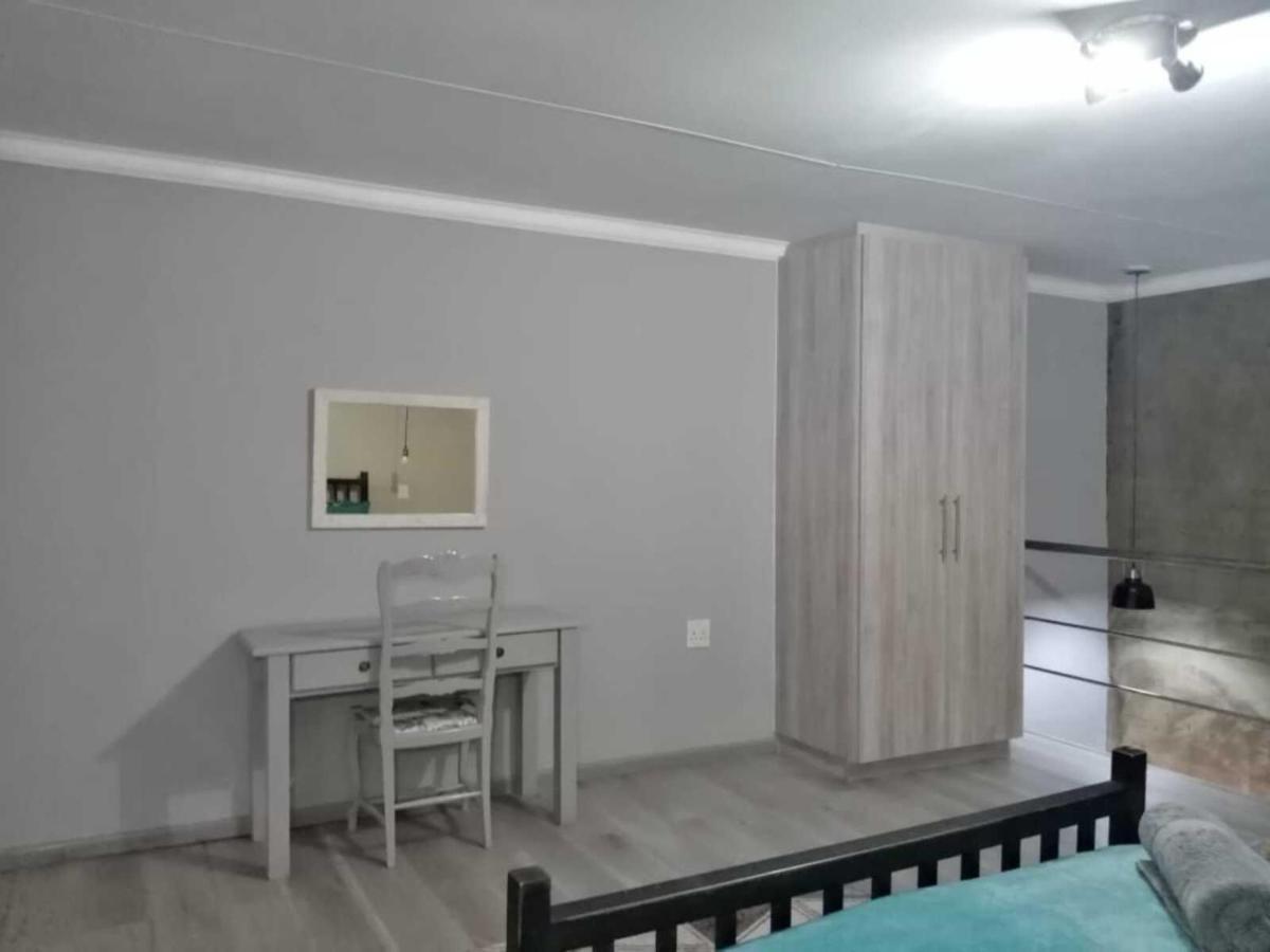 Wisteria Lane Guesthouse Postmasburg Buitenkant foto